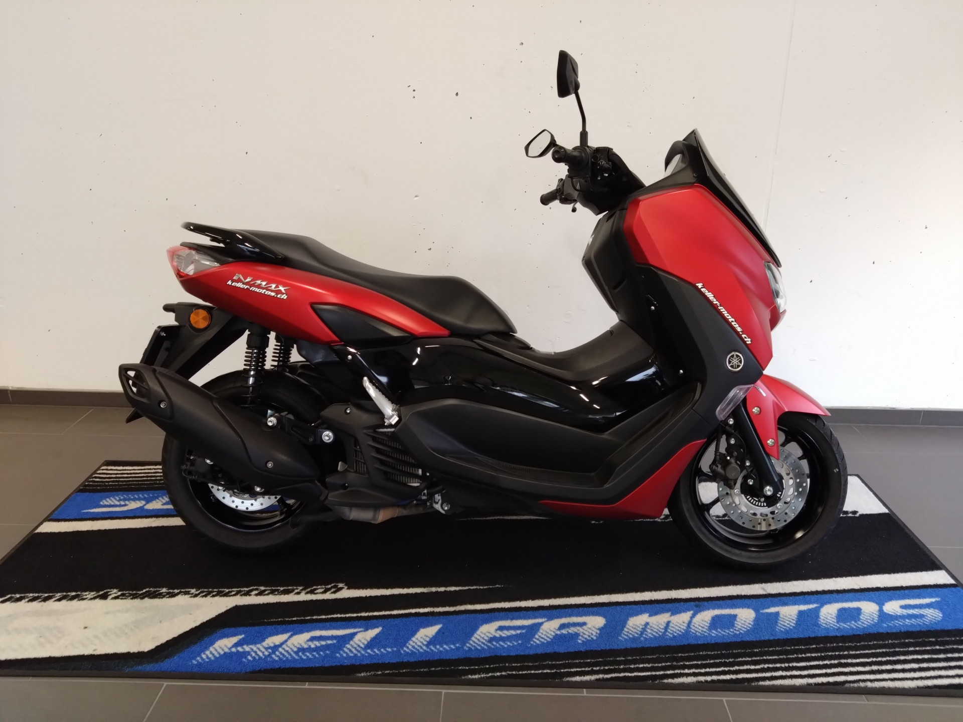 YAMAHA NMax 125
