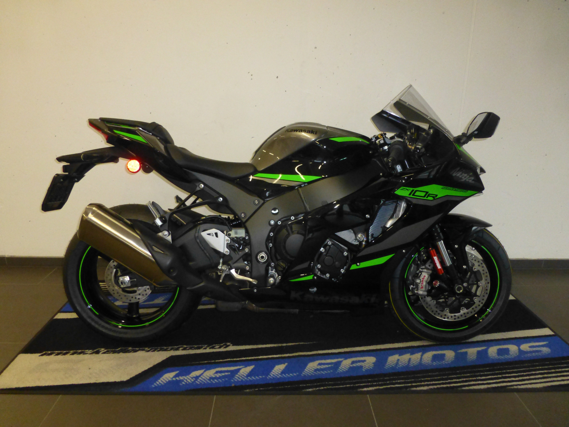 KAWASAKI Ninja ZX-10R
