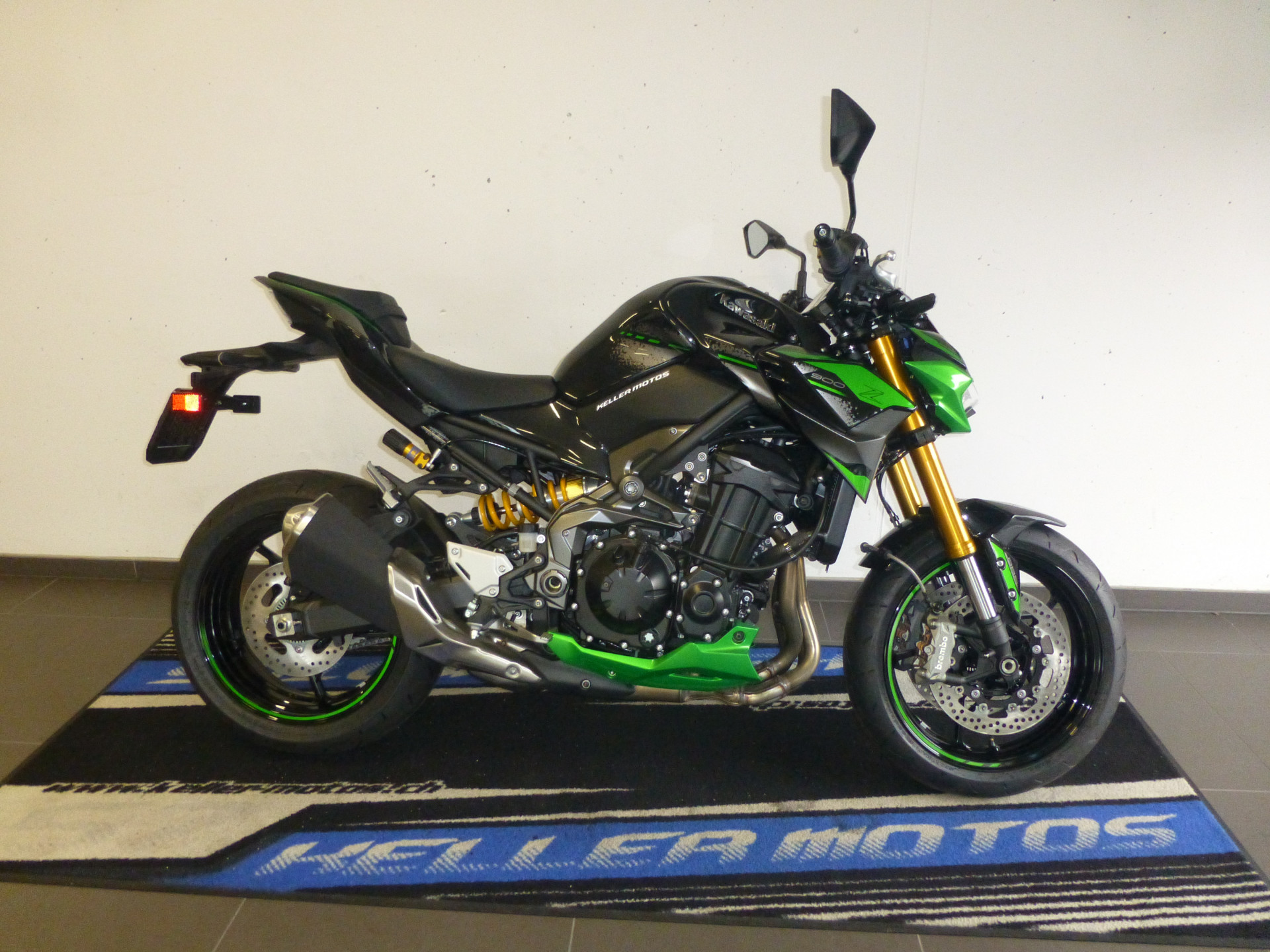 KAWASAKI Z 900