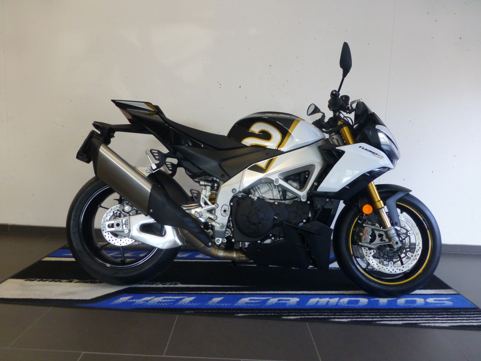 APRILIA Tuono V4 1100 Factory