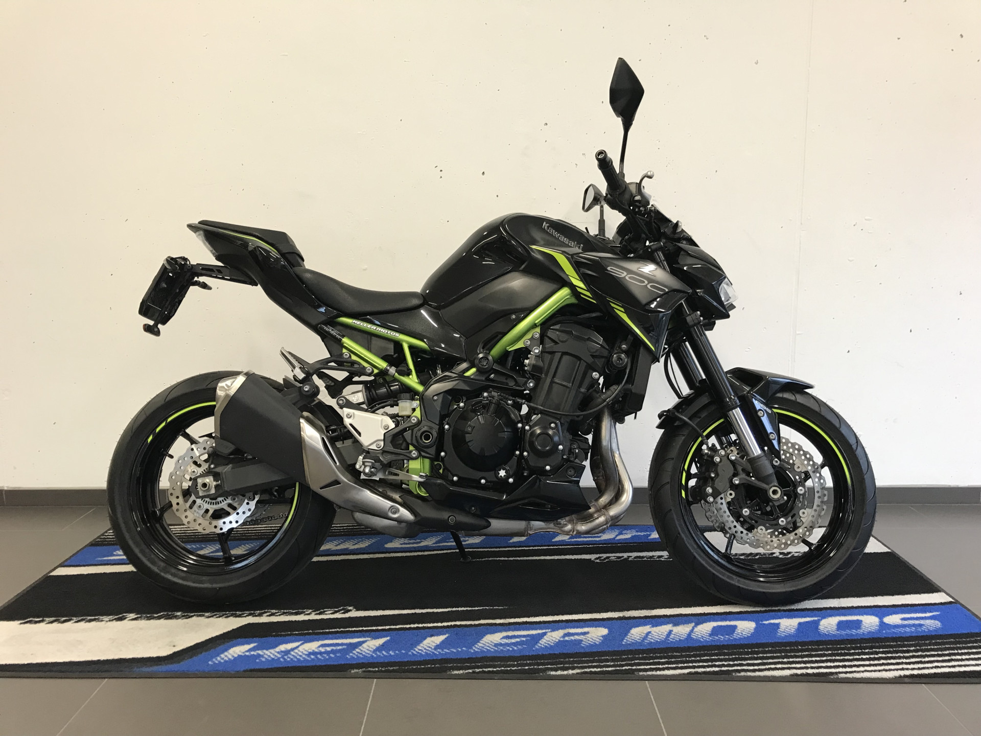 KAWASAKI Z 900