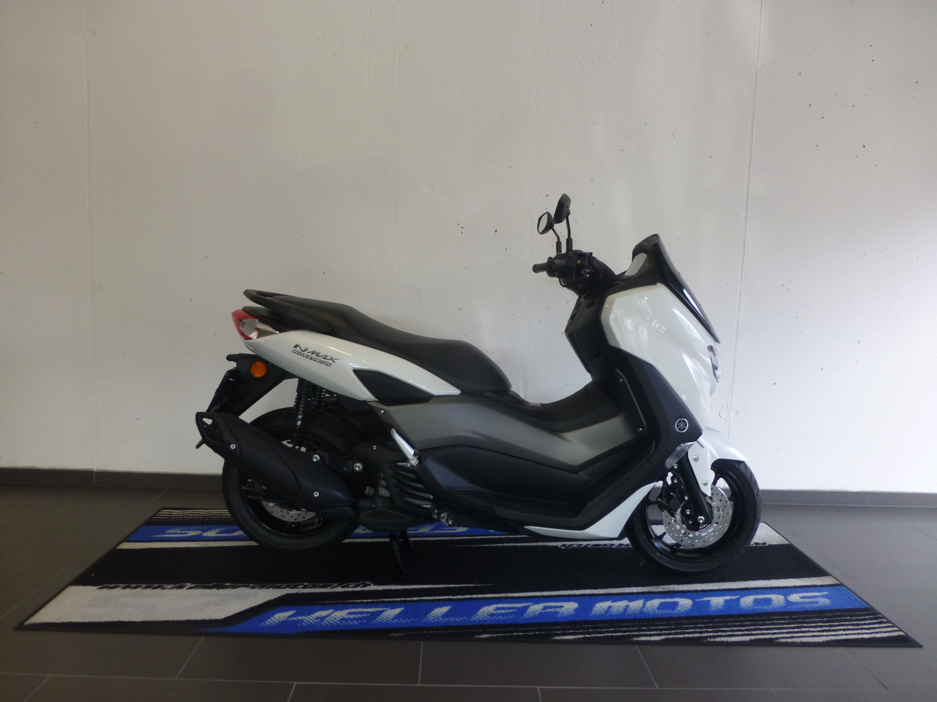 YAMAHA NMax 125