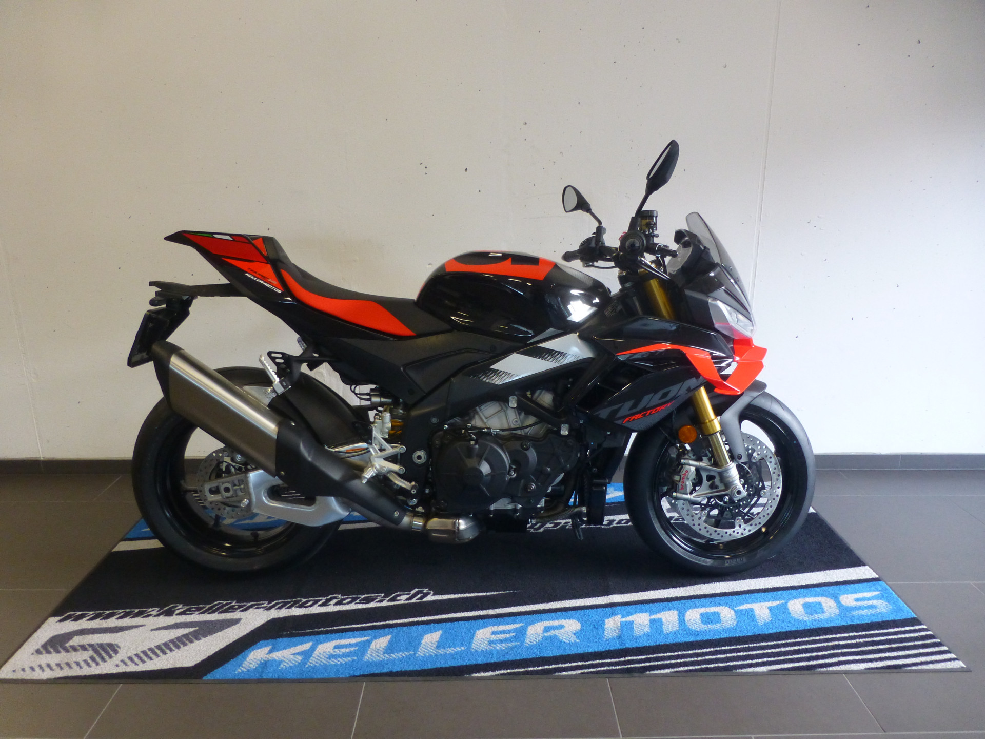 APRILIA Tuono V4 1100 Factory