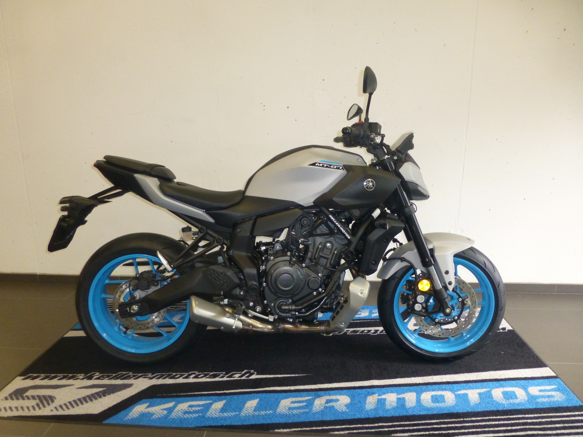 YAMAHA MT-07