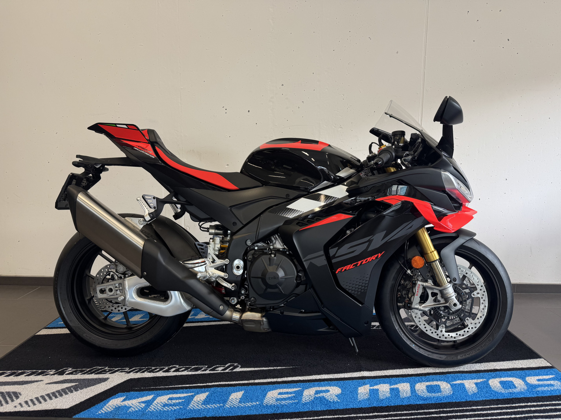 APRILIA RSV4 1100 Factory