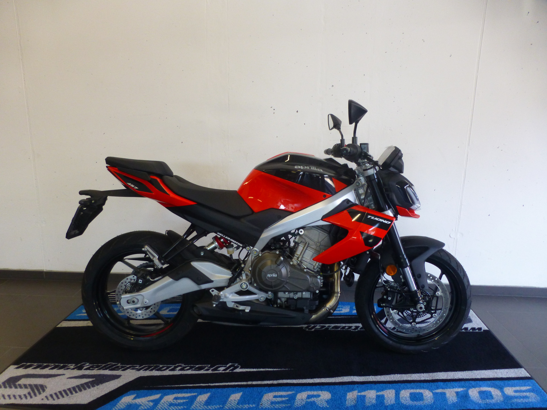 APRILIA Tuono 457