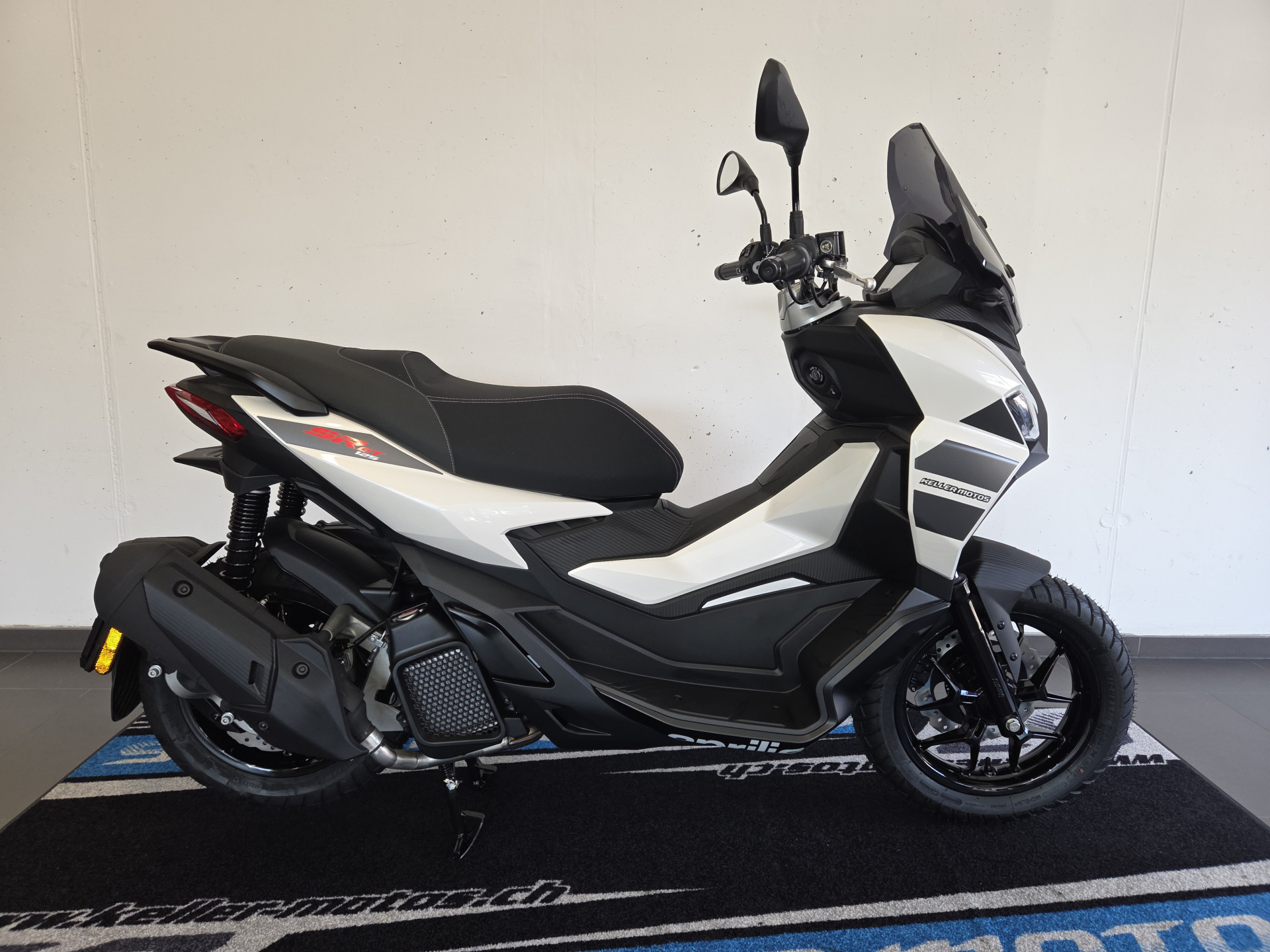 APRILIA SR GT 125