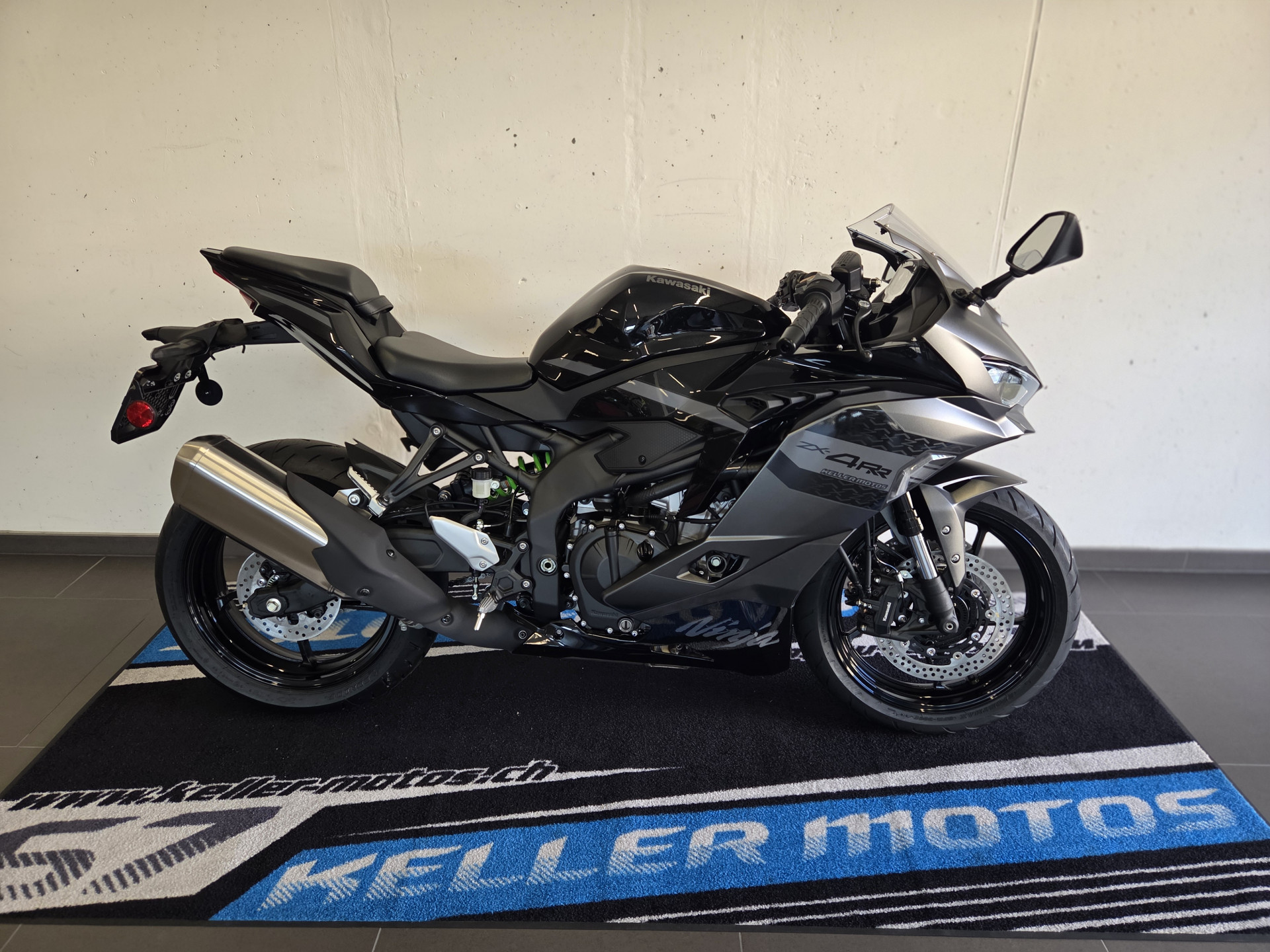 KAWASAKI Ninja ZX-4RR