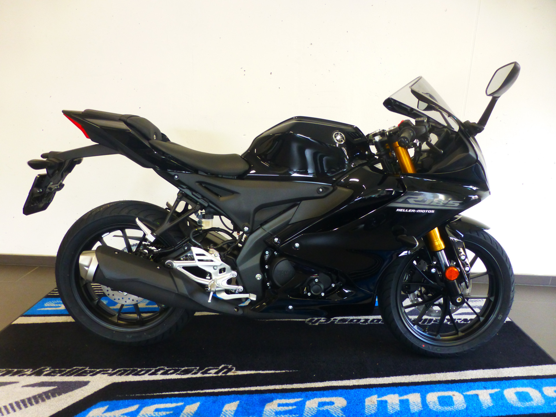 YAMAHA R125
