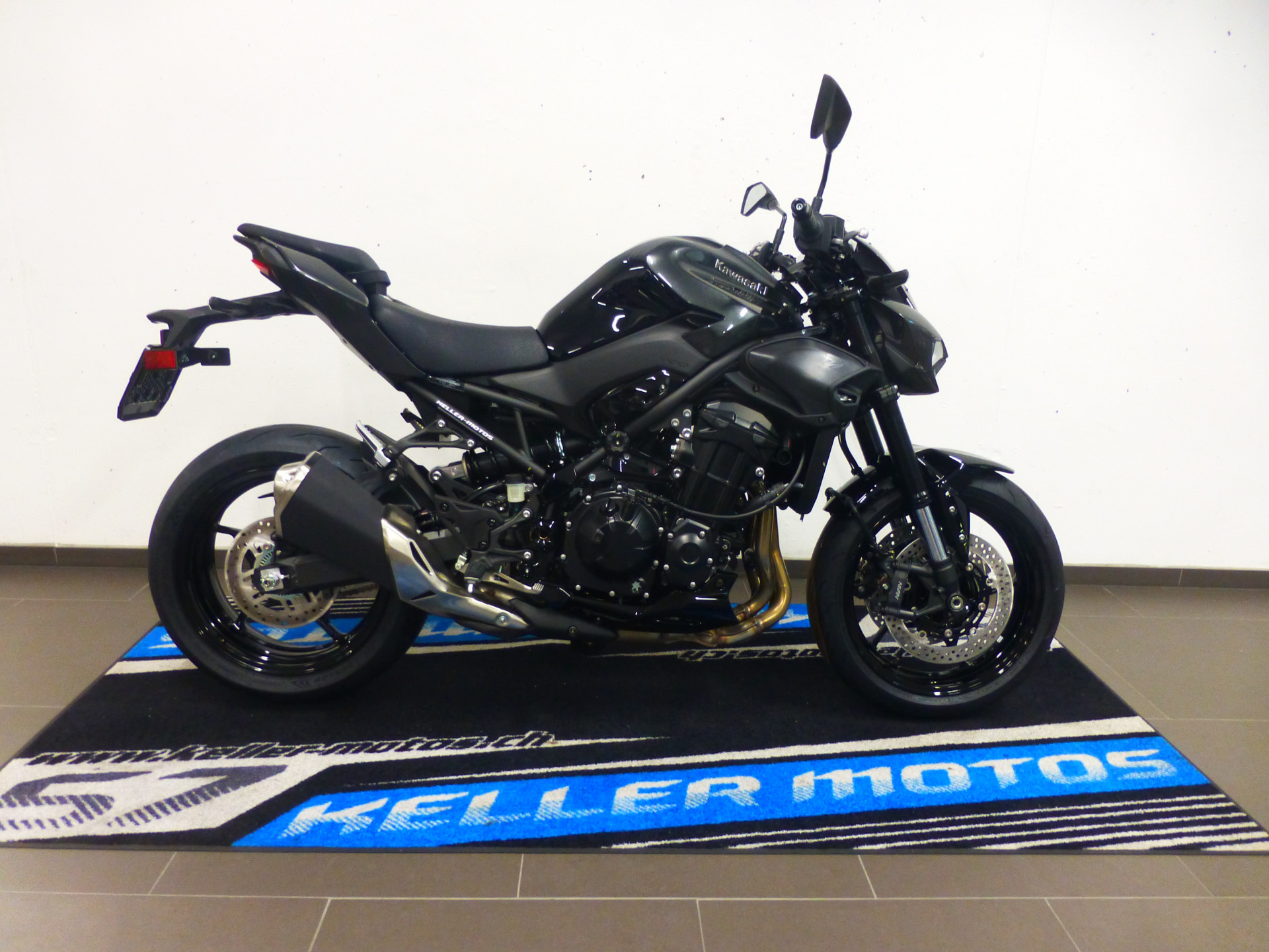 KAWASAKI Z 900