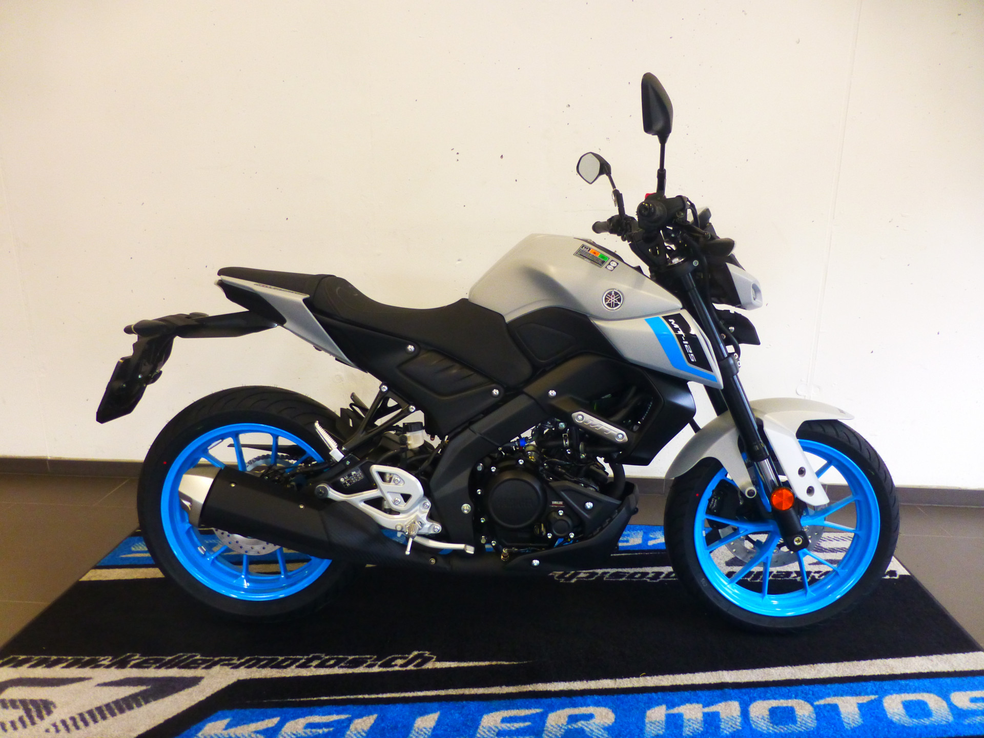 YAMAHA MT-125