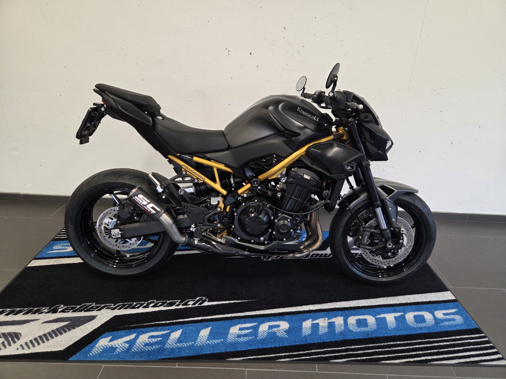 KAWASAKI Z 900