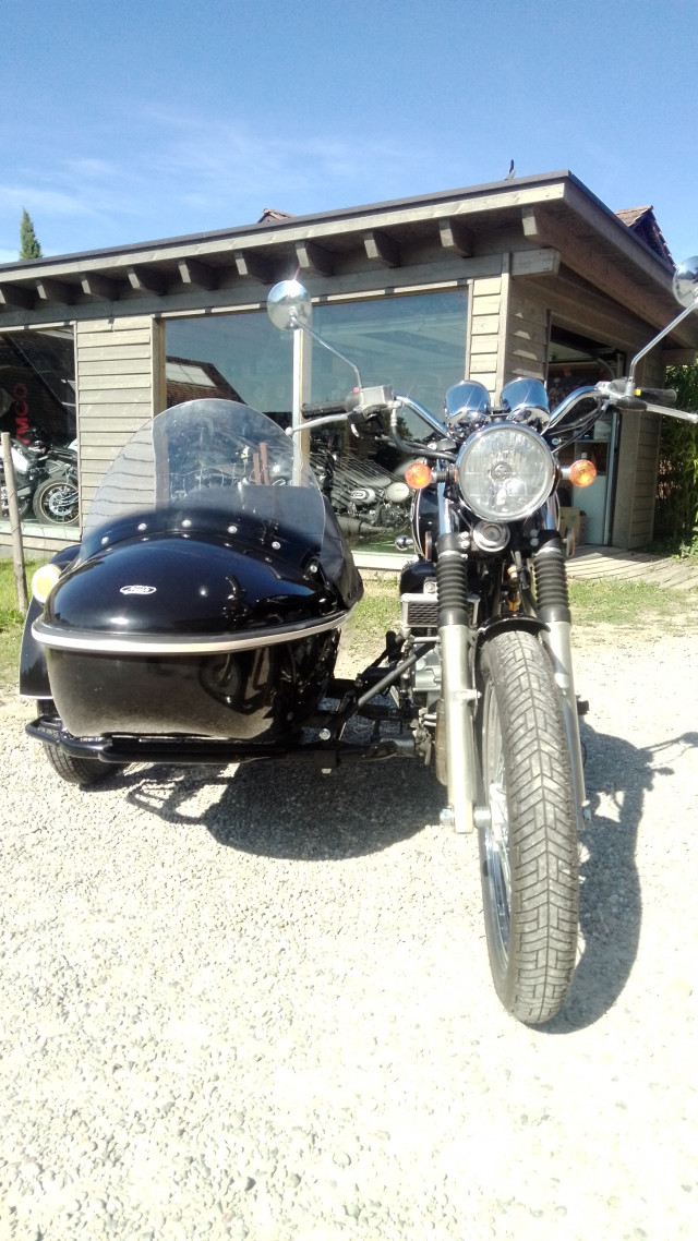 MASH Family Side Side car Occasion