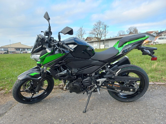 KAWASAKI Z 400 Naked Neufahrzeug