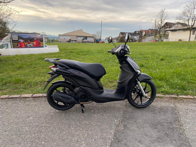 PIAGGIO Liberty 125 Sport Scooter Demo vehicle