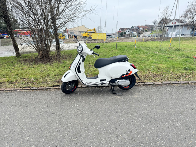 PIAGGIO Vespa GTS 310 Super Sport Roller Neufahrzeug