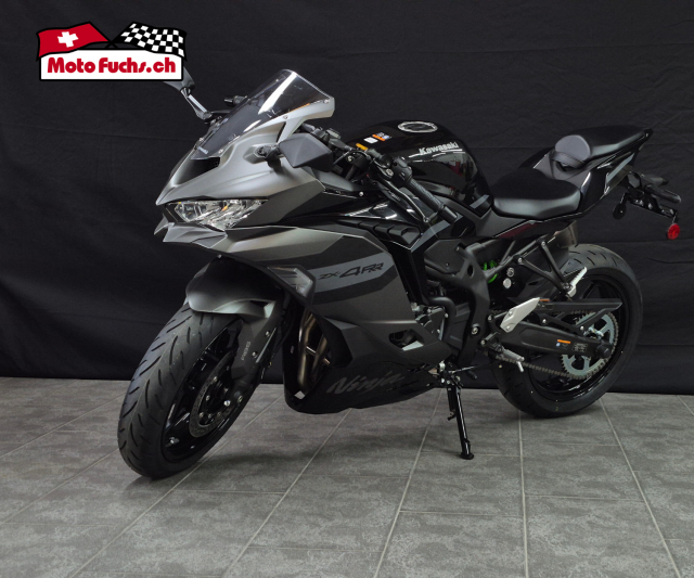 KAWASAKI Ninja ZX-4RR Performance Sport Neufahrzeug KAWASAKI Ninja ZX-4RR Performance Sport Neufahrzeug