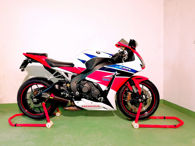 HONDA CBR 1000 RA Fireblade Sport Used