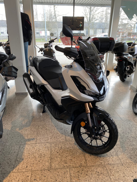 HONDA ADV 350 Scooter Modèle démo