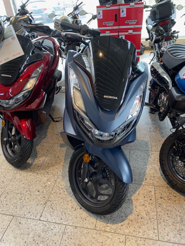 HONDA PCX 125 Roller Vorführfahrzeug