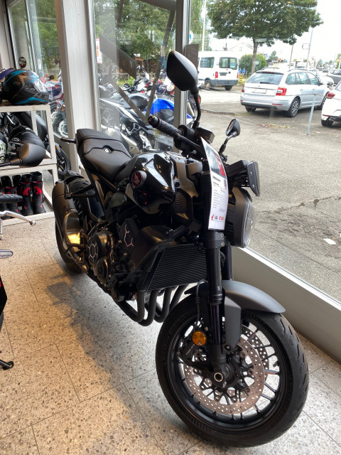 HONDA CB 1000 R Black Edition Naked Vorführfahrzeug