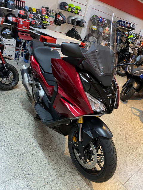 HONDA NSS 750 Forza Roller Vorführfahrzeug