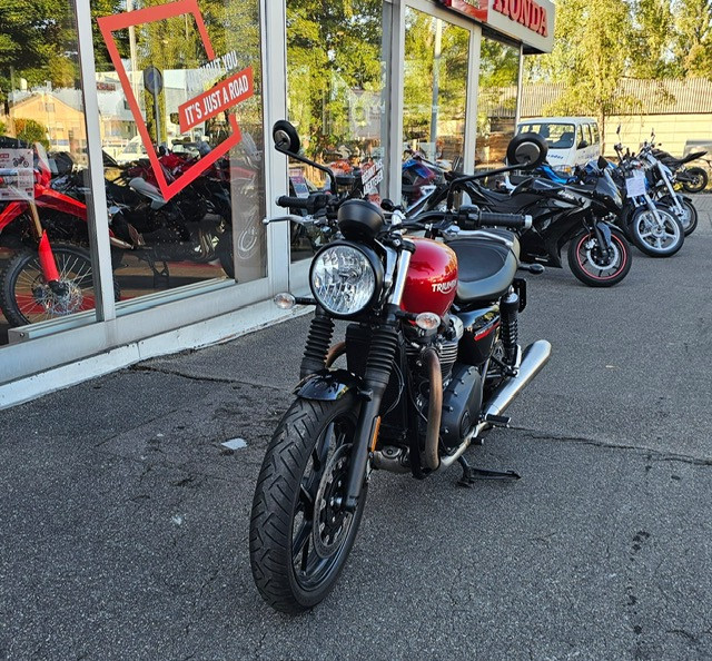 TRIUMPH Street Twin 900 Retro Occasion TRIUMPH Street Twin 900 Retro Occasion