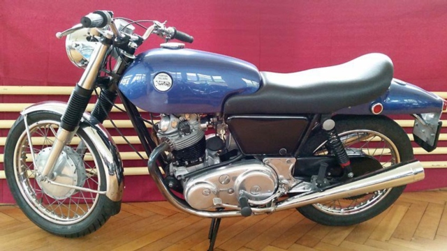 NORTON Commando 750 Fastback Sport Used