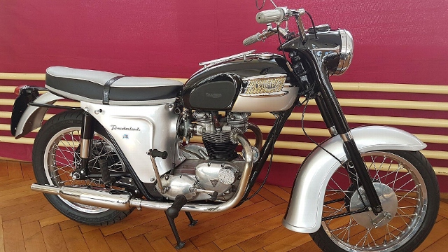 TRIUMPH Thunderbird Sport Used