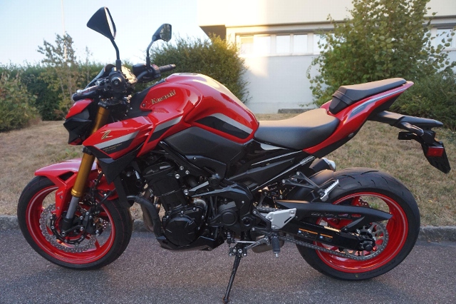 KAWASAKI Z 900 Naked Neufahrzeug