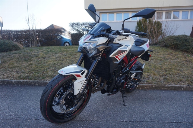 KAWASAKI Z 900 Naked Neufahrzeug