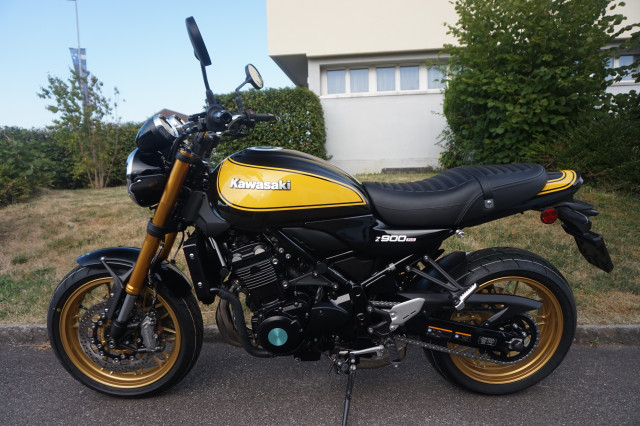 KAWASAKI Z 900 RS Retro Moto neuve