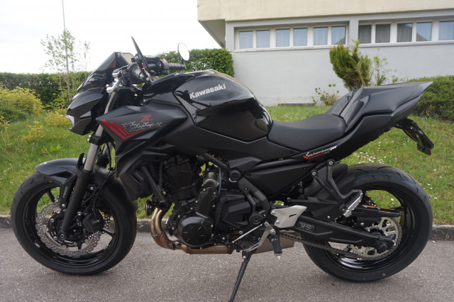 KAWASAKI Z 650 Naked Vorführfahrzeug