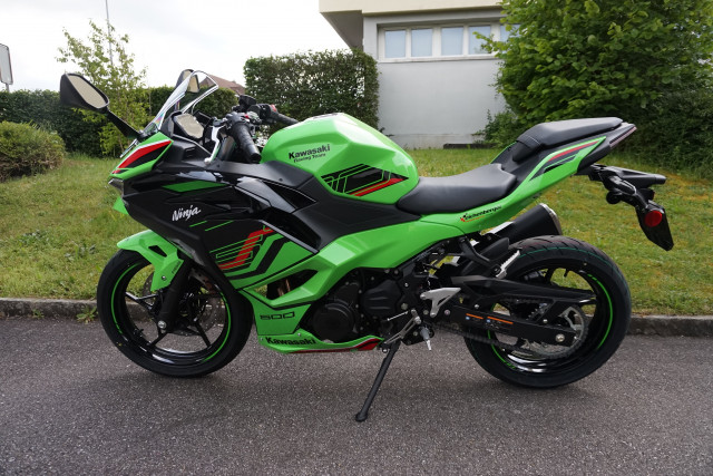 KAWASAKI Ninja 500 SE Sport Moto nuova