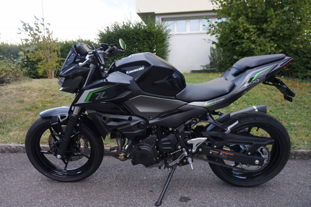 KAWASAKI Z 500 Naked Vorführfahrzeug