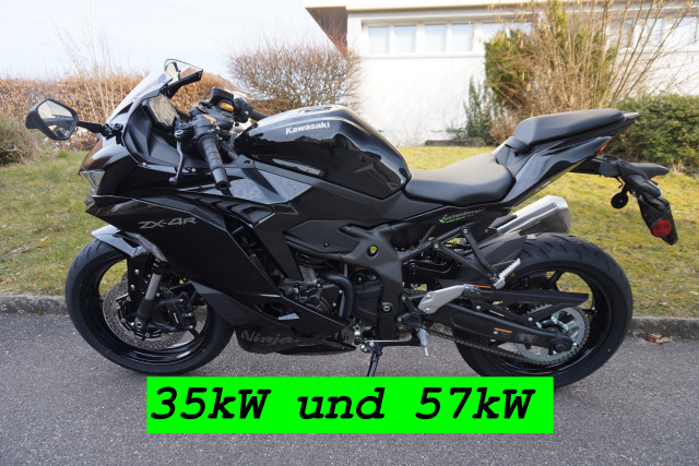 KAWASAKI Ninja ZX-4R Sport Moto neuve