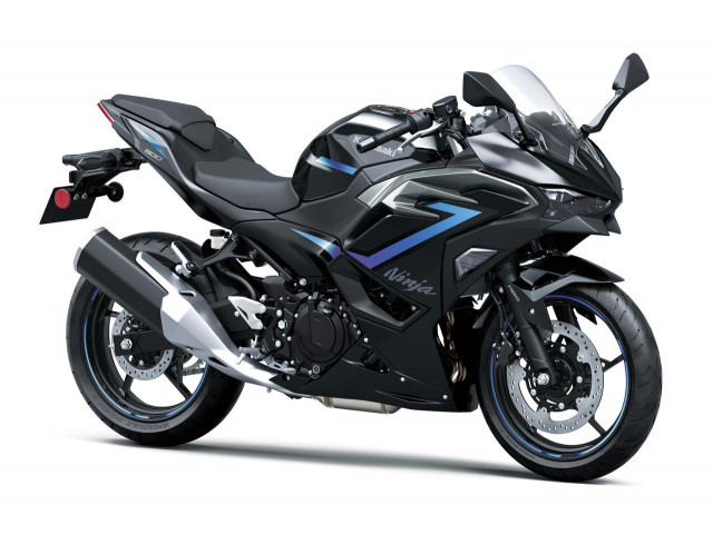 KAWASAKI Ninja 500 SE Sport Neufahrzeug