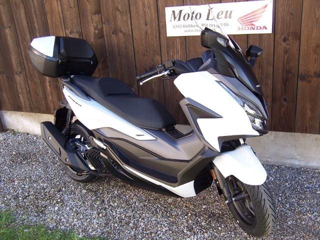 HONDA NSS 125 Forza Scooter Moto neuve