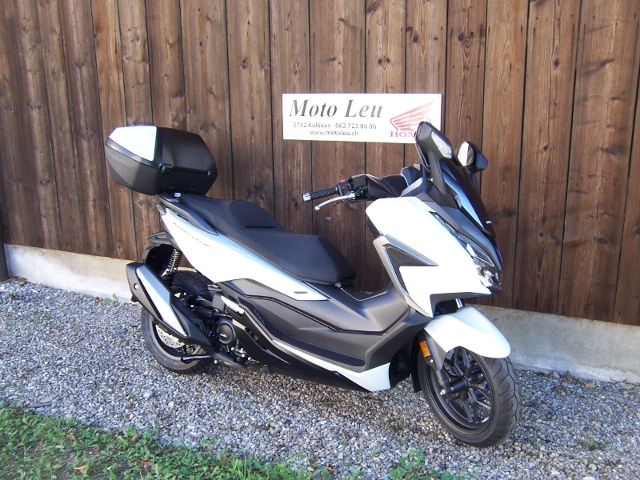 HONDA NSS 350 Forza Scooter Moto neuve