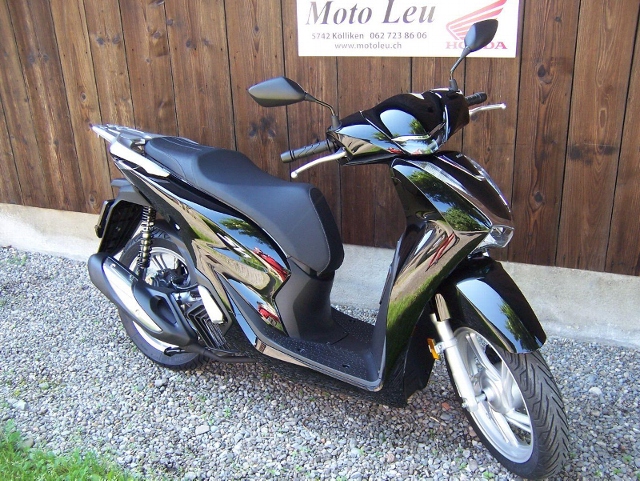 HONDA SH 125, Scooter, Demo vehicle, CHF 0.-, Motorcycle for rent