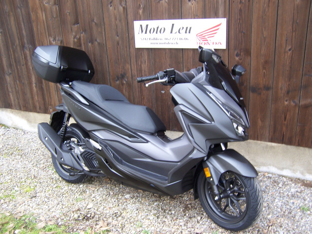 HONDA NSS 125 Forza Scooter Moto neuve