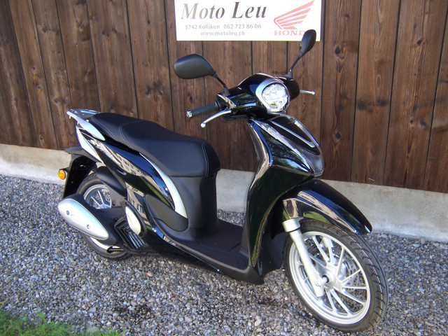 HONDA SH 125 Mode Scooter Modello dimostrativo