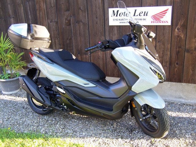 HONDA NSS 350 Forza Smart Top Box Scooter Moto nuova