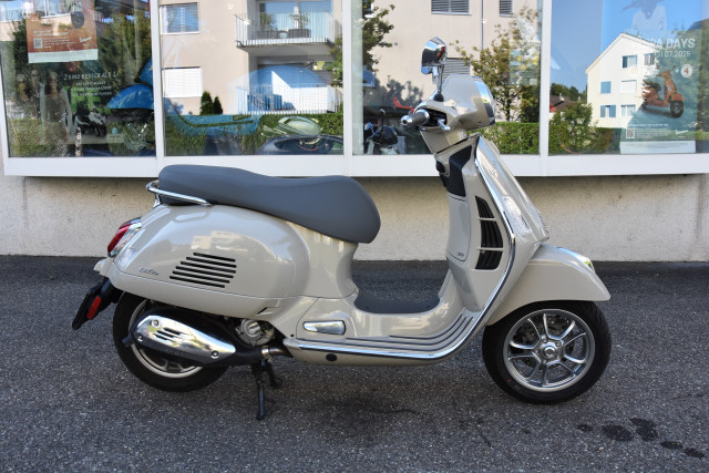 PIAGGIO Vespa GTS 310 Roller Vorführfahrzeug