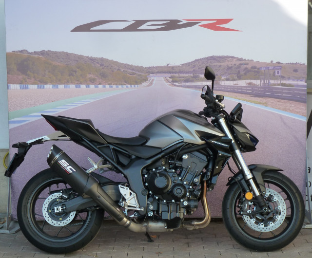 HONDA CB 1000 Hornet Naked Vorführfahrzeug