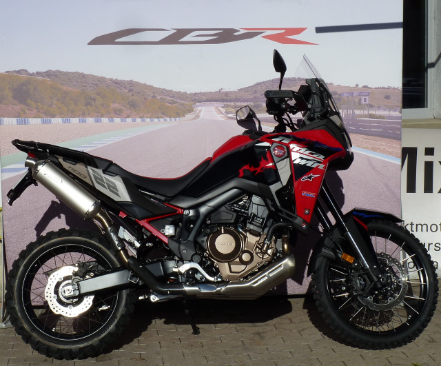 HONDA CRF 1100 L Africa Twin Grand Prix Red Enduro Neufahrzeug HONDA CRF 1100 L Africa Twin Grand Prix Red Enduro Neufahrzeug