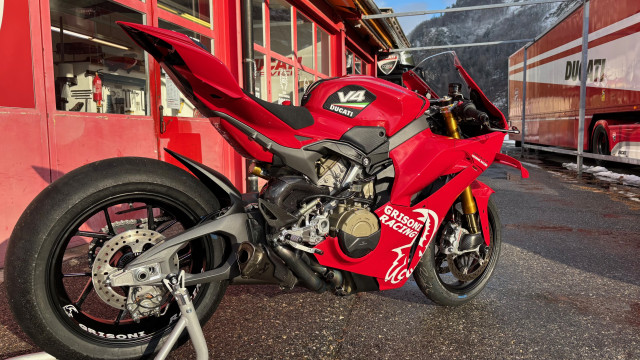 DUCATI Panigale 1103 V4 Sport One day registration