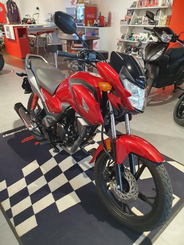 HONDA CBF 125 Touring Occasion