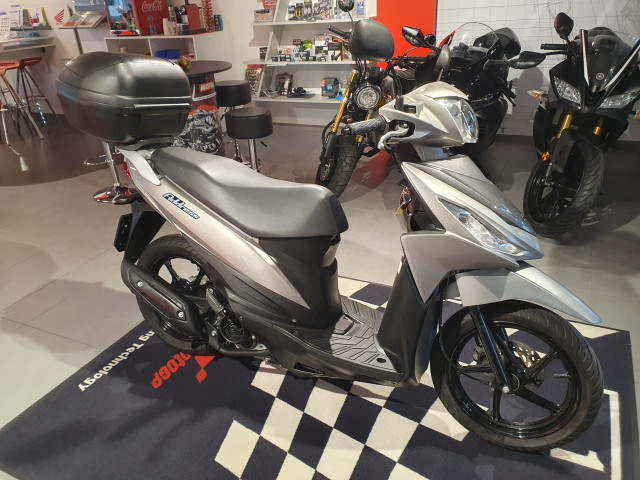 SUZUKI UK 110 Address L8 Scooter Usato