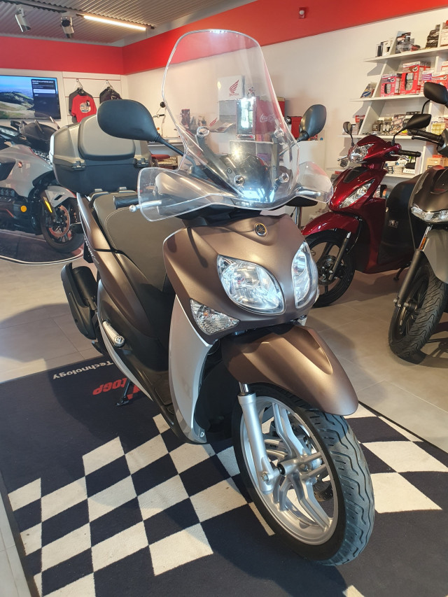 YAMAHA HW 125 Xenter Roller Occasion